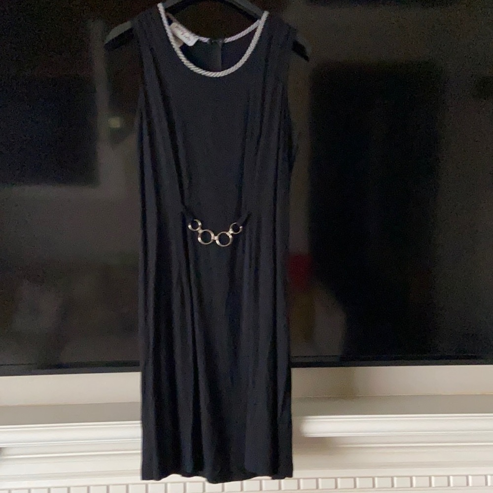 VINTAGE SLEEVELESS LITTLE BLACK CHAIN DETAIL DRESS VINTAGE